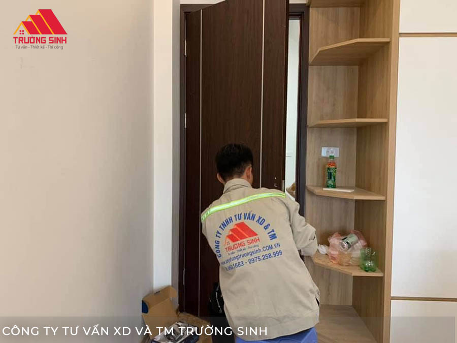 Lắp đặt khóa cửa Composite